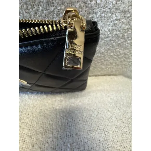 STEVE MADDEN DIAMOND QUILT POUCH BLACK FAUX LEATHER W GOLD TRIM-10in-7in-NWT - Picture 2 of 8